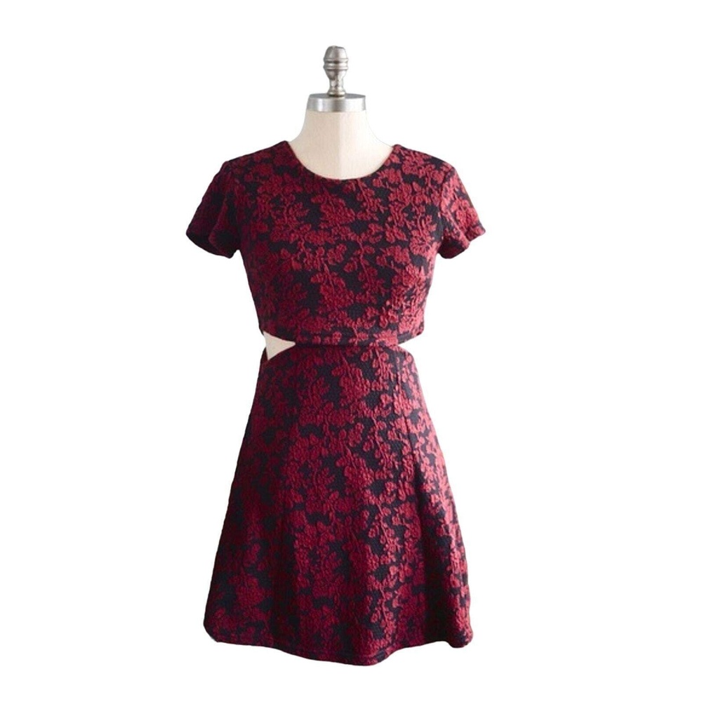 Forever 21 Red Floral Cut Out Fit And Flare Dress Short Sleeve Size S